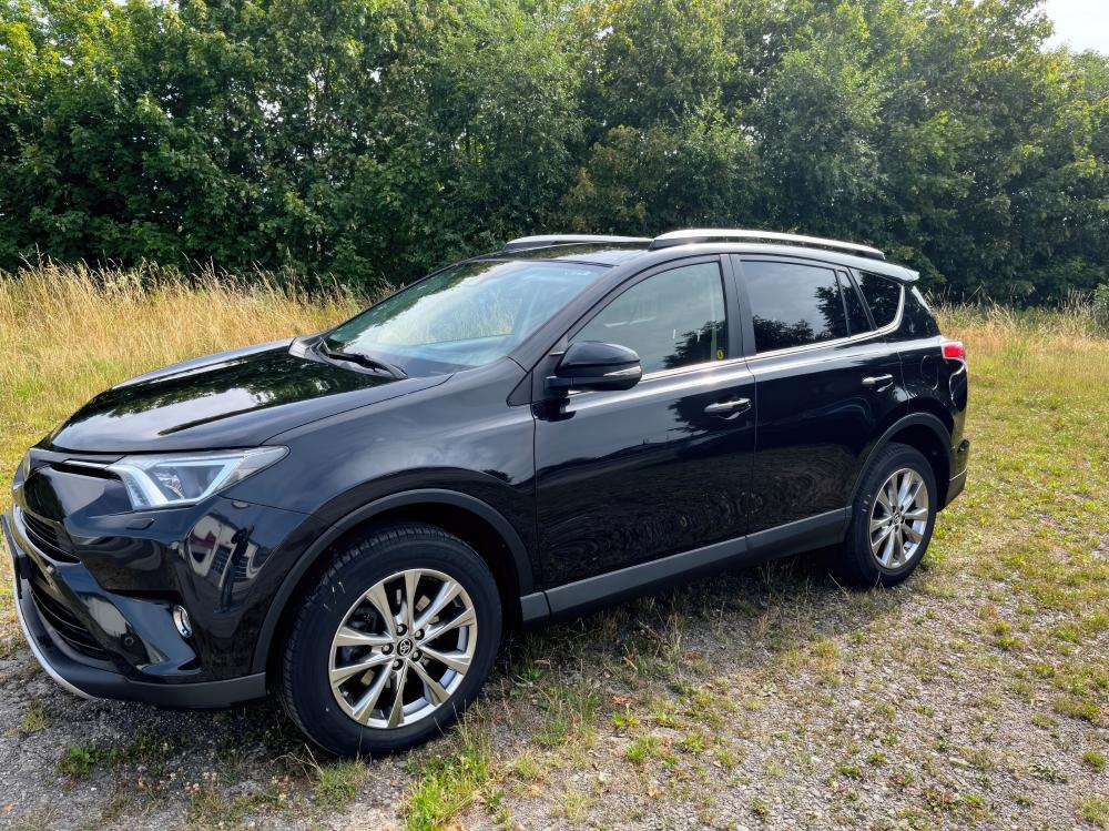 Toyota RAV 4 Дорест Черны