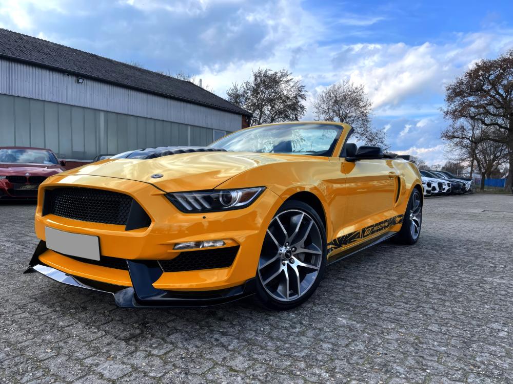 Ford Mustang Оранжевый