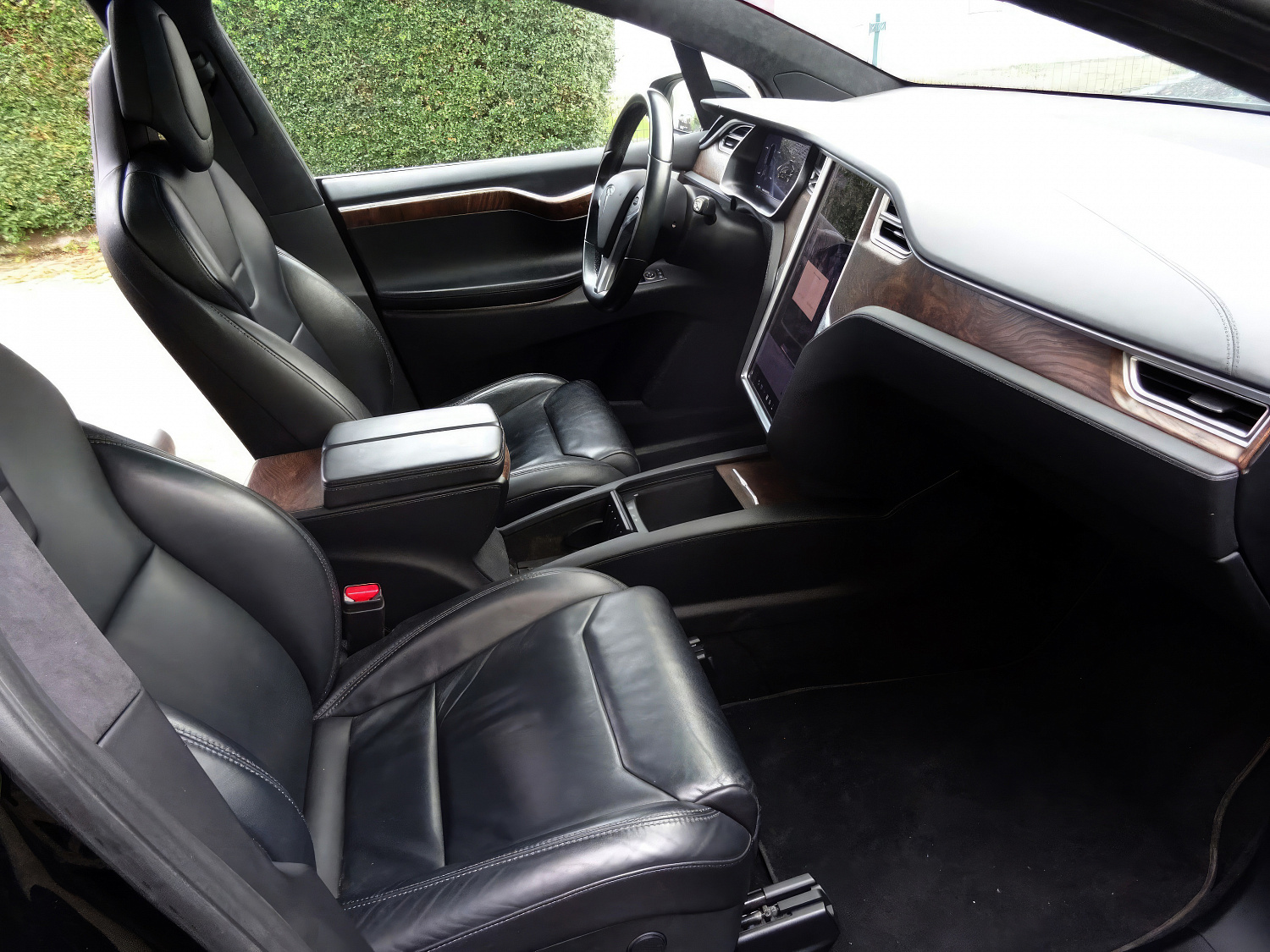 Tesla Model X Черный