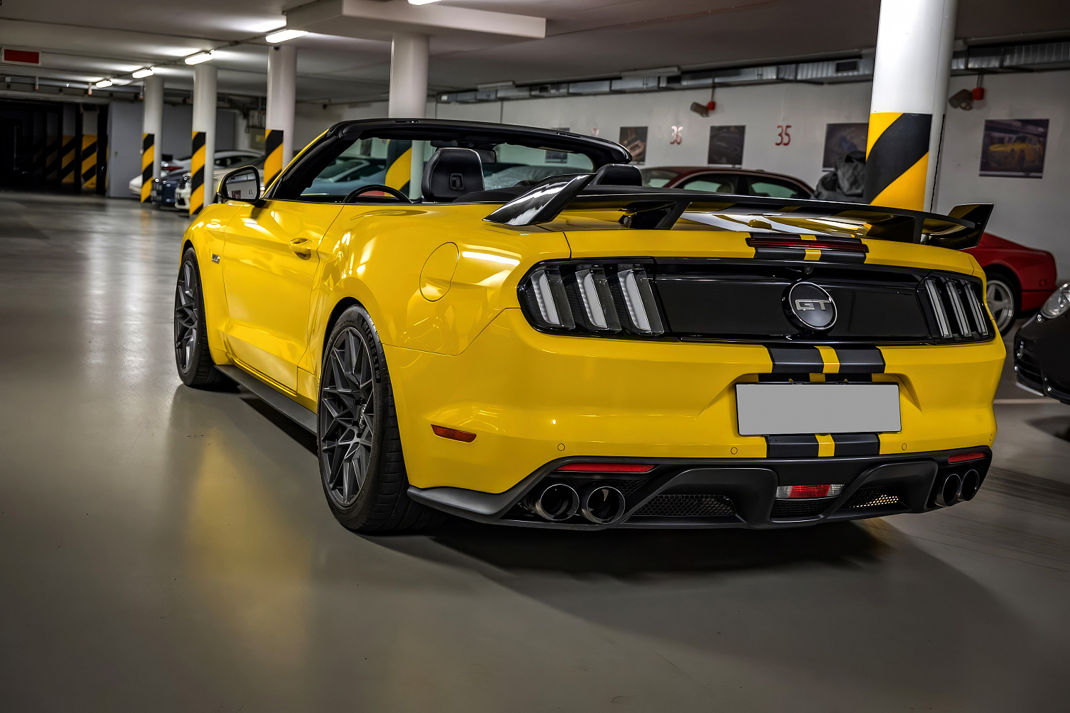 Ford Mustang Желтый