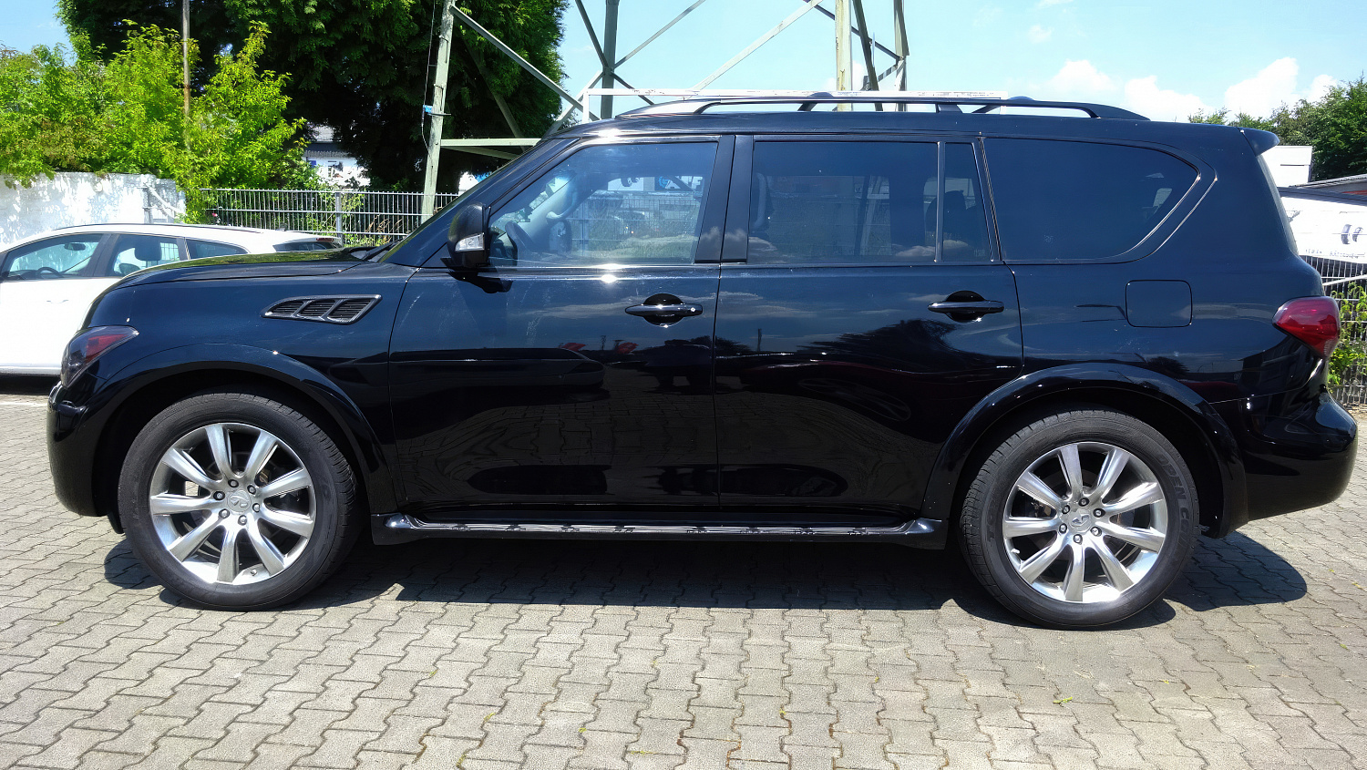 Infiniti QX56 II-7 мест Белый