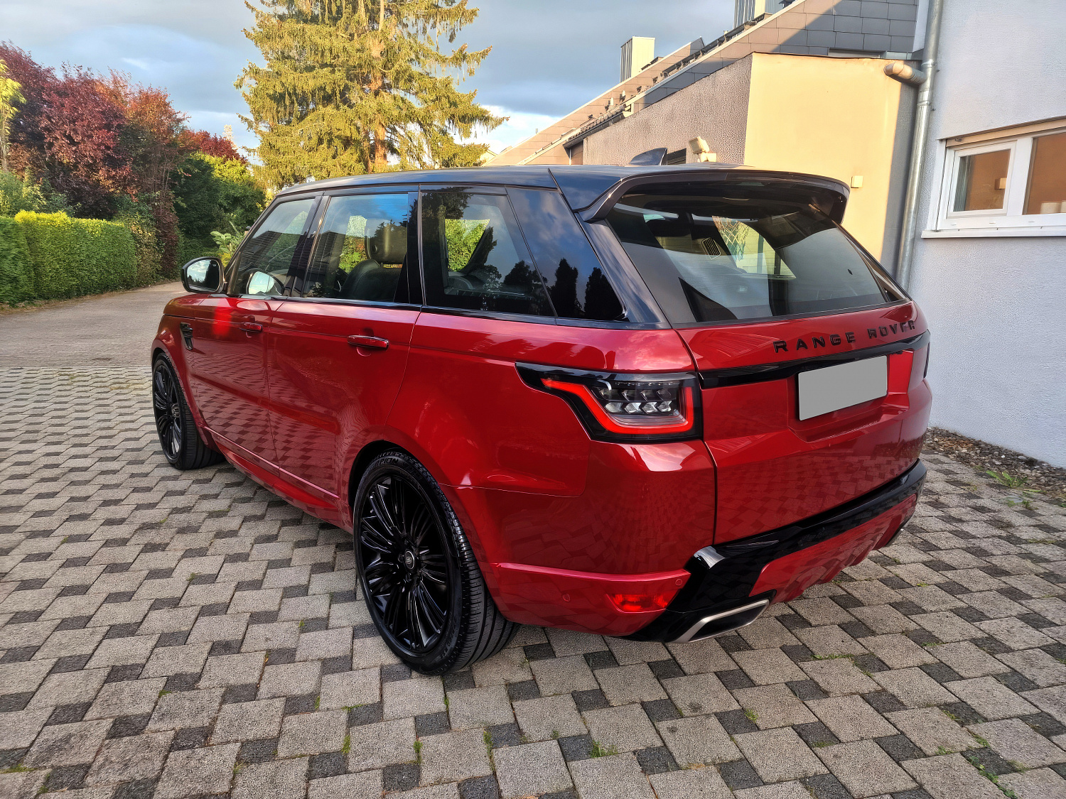 Range Rover Sport Красный