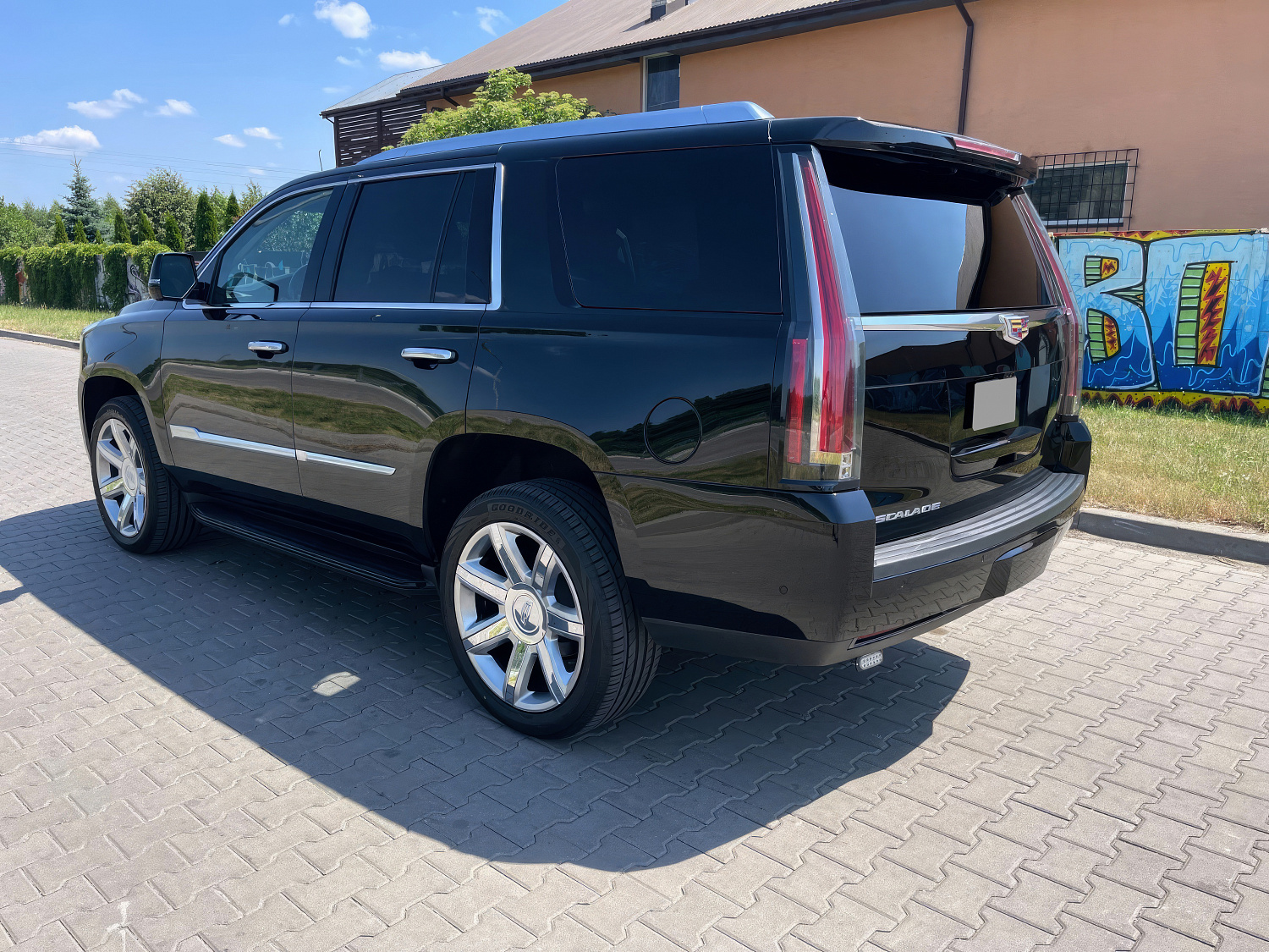 Cadillac Escalade Черный