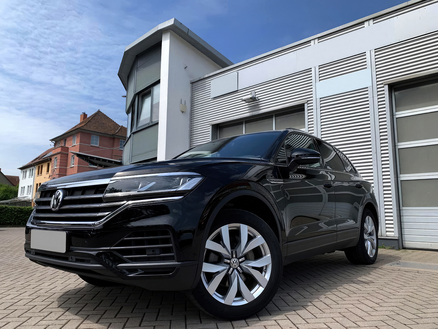 Volkswagen Touareg Черный