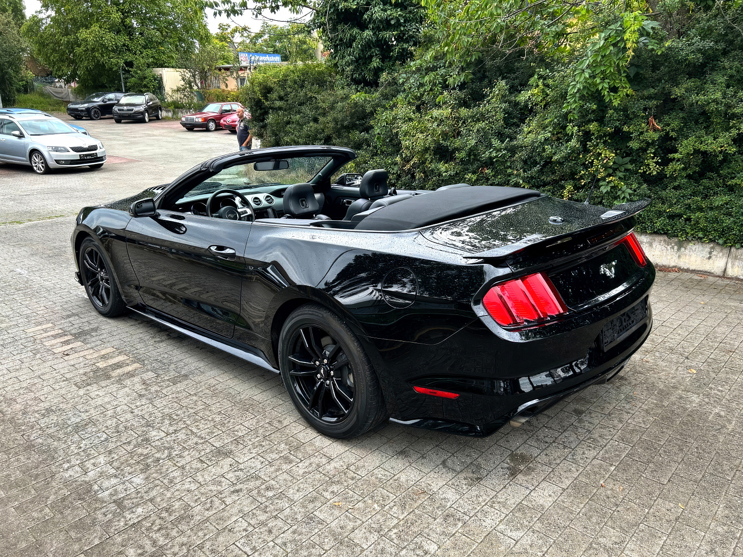 Ford Mustang Черный