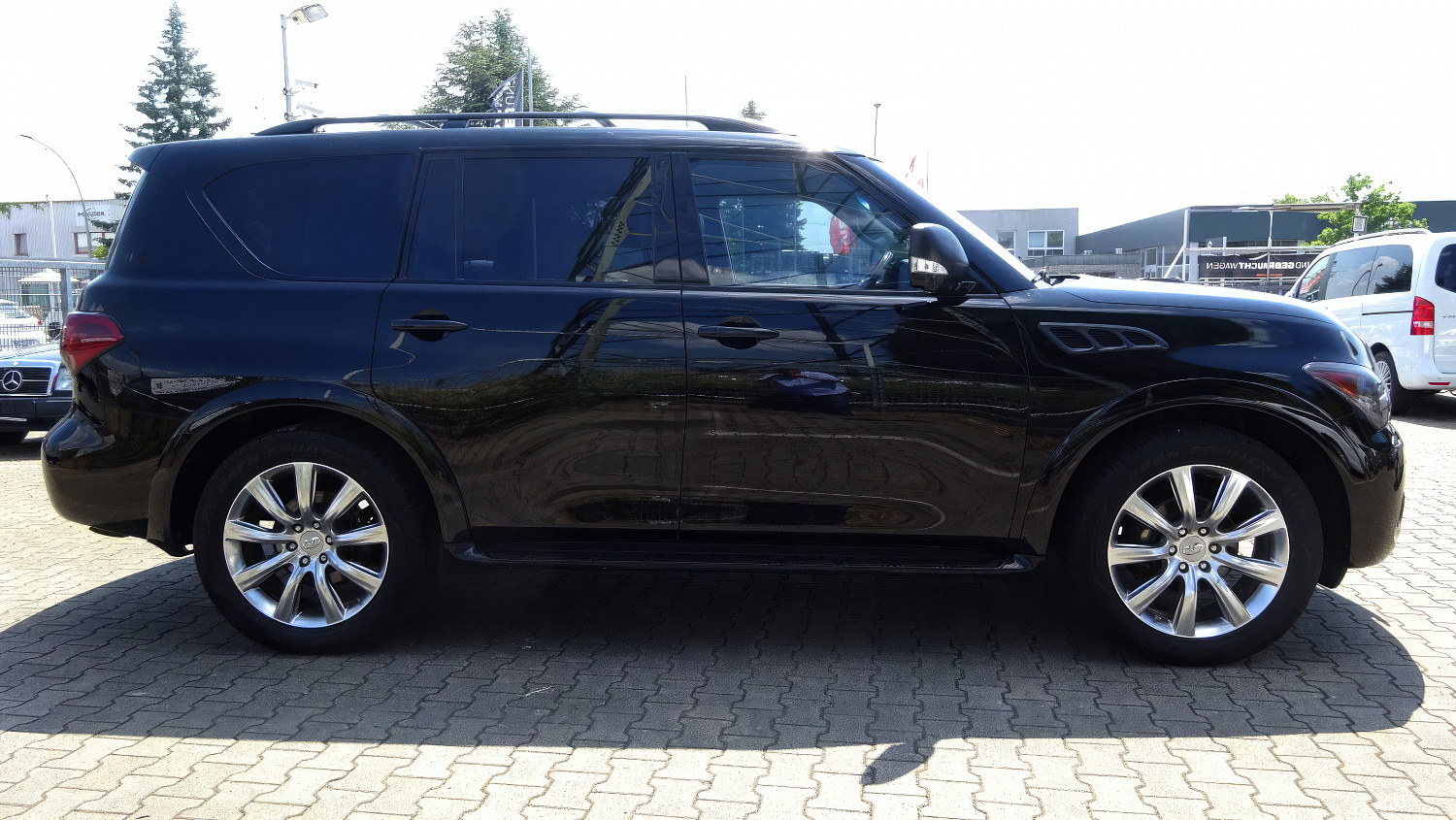 Infiniti QX56 II-7 мест Белый