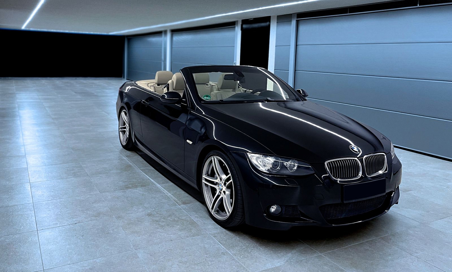 BMW E93 335 Черный