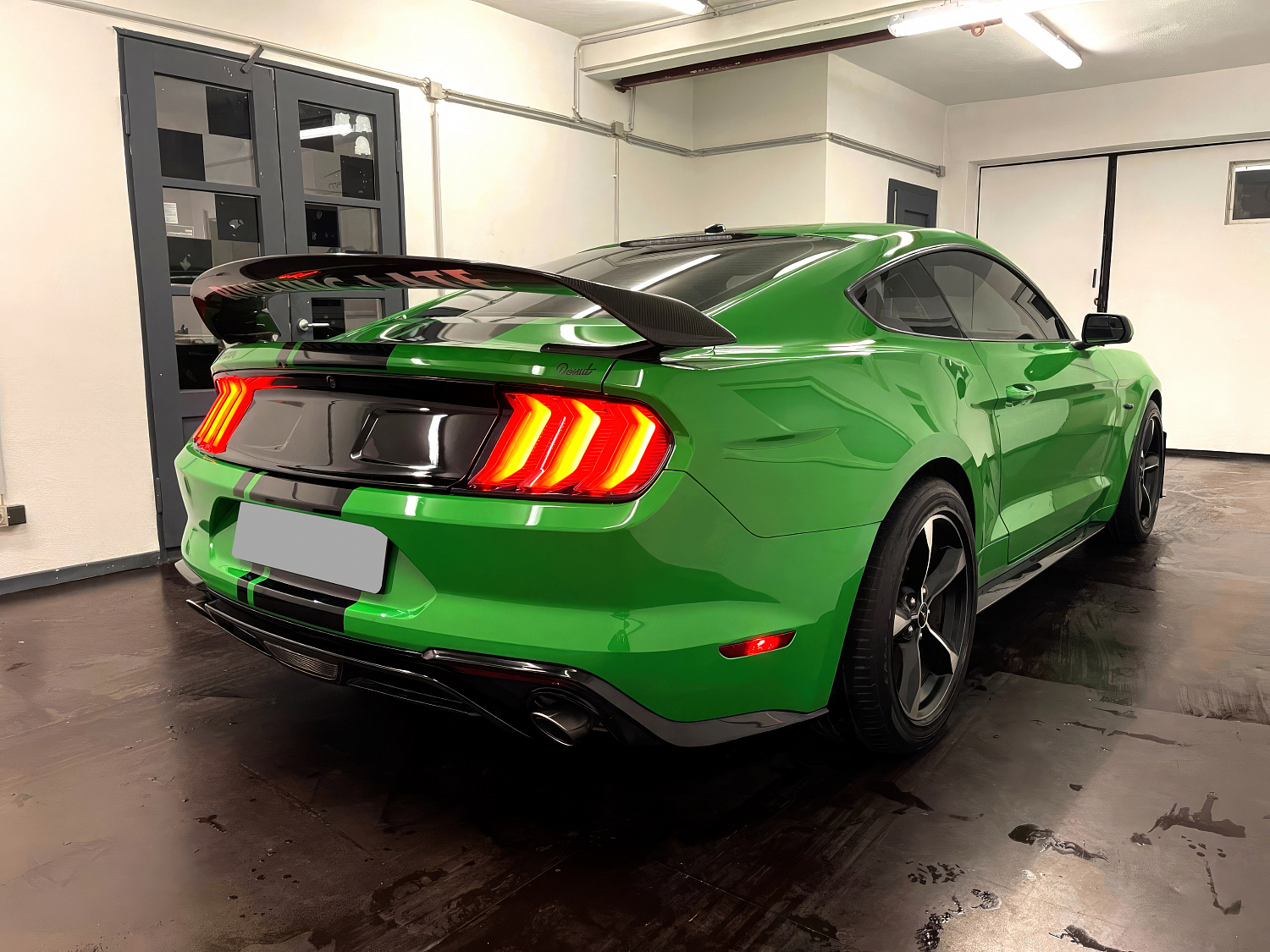 Ford Mustang Shelby Зеленый