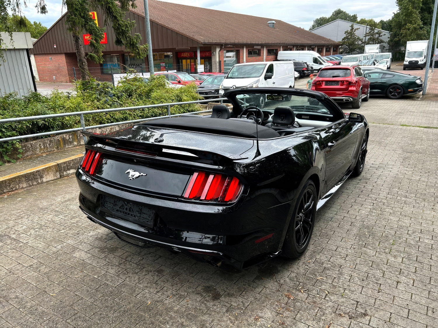 Ford Mustang Черный