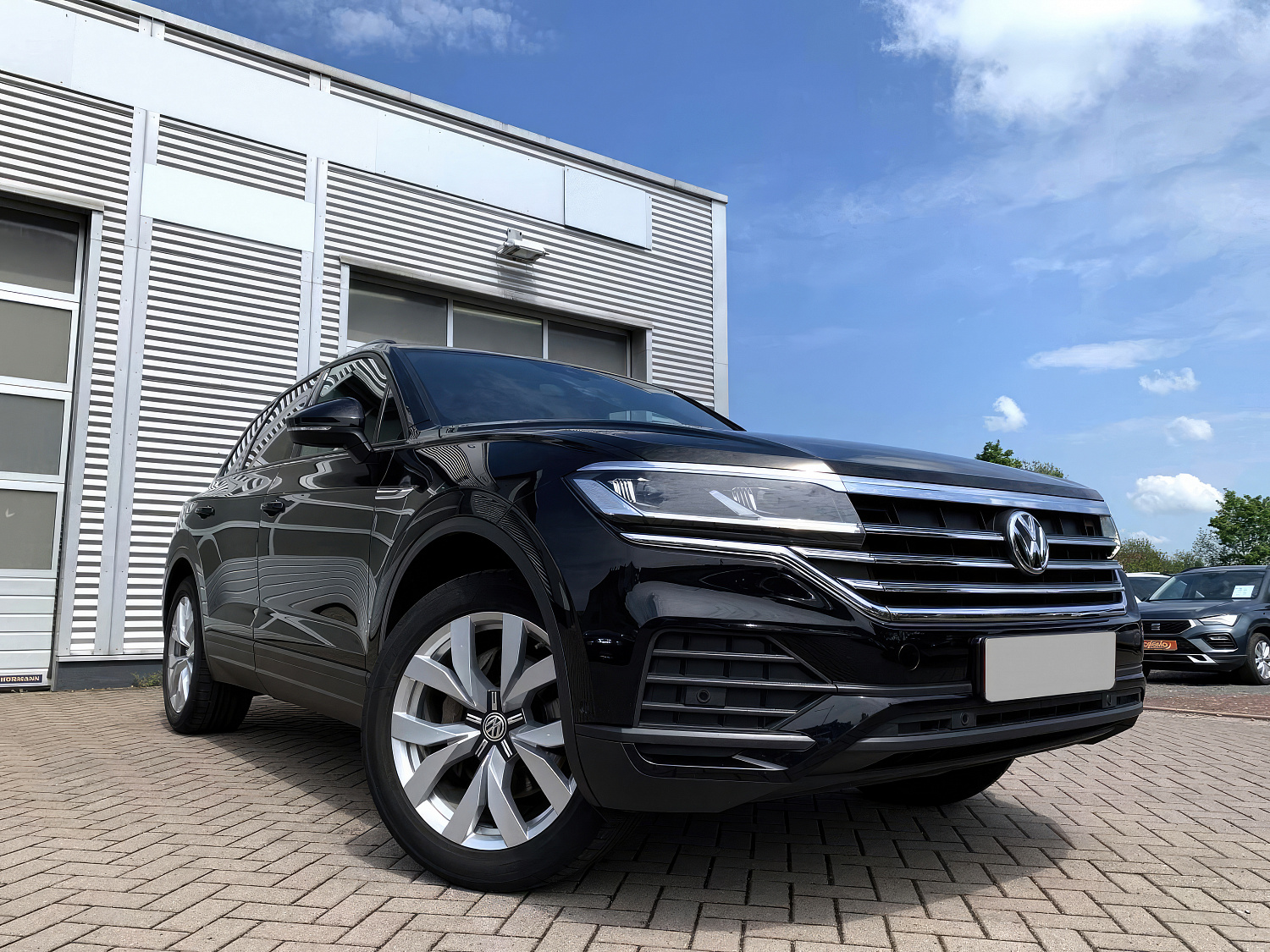 Volkswagen Touareg Черный