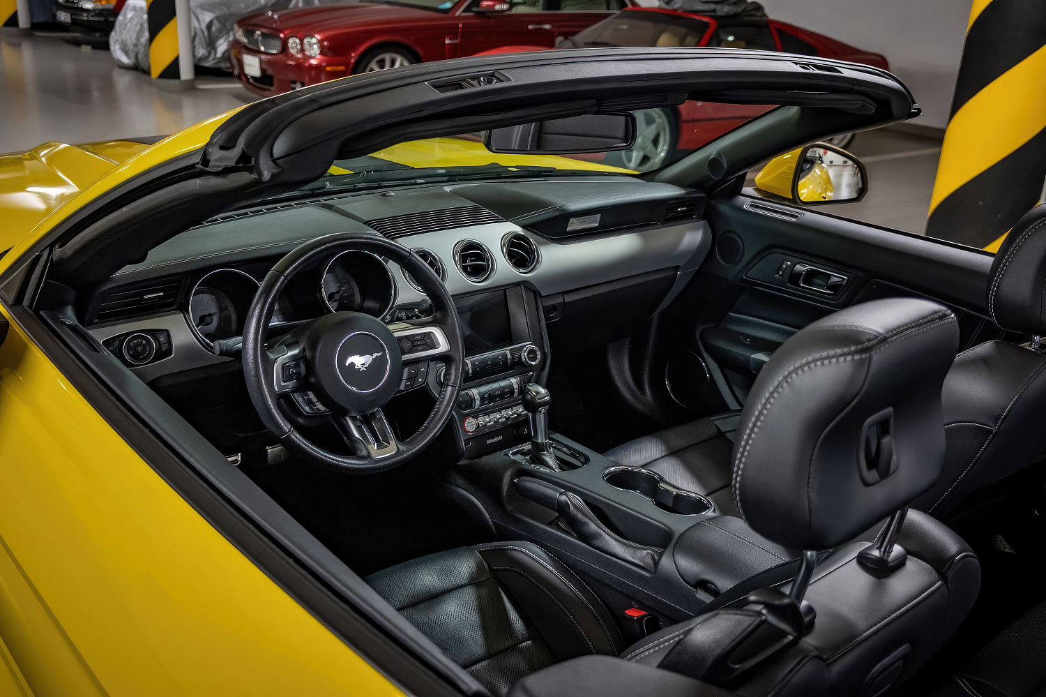Ford Mustang Желтый