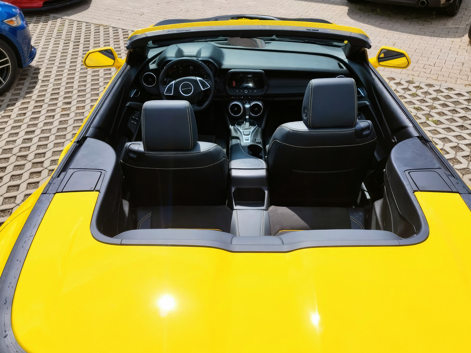 Chevrolet Camaro Желтый