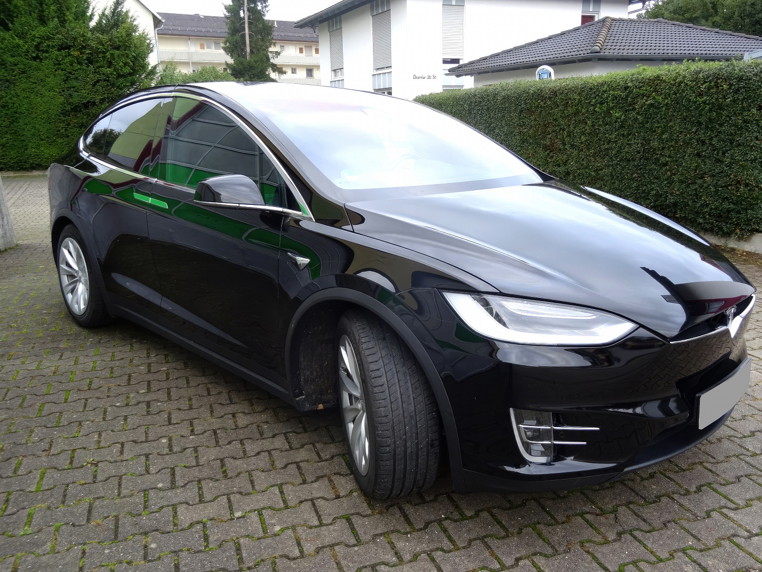 Tesla Model X Черный