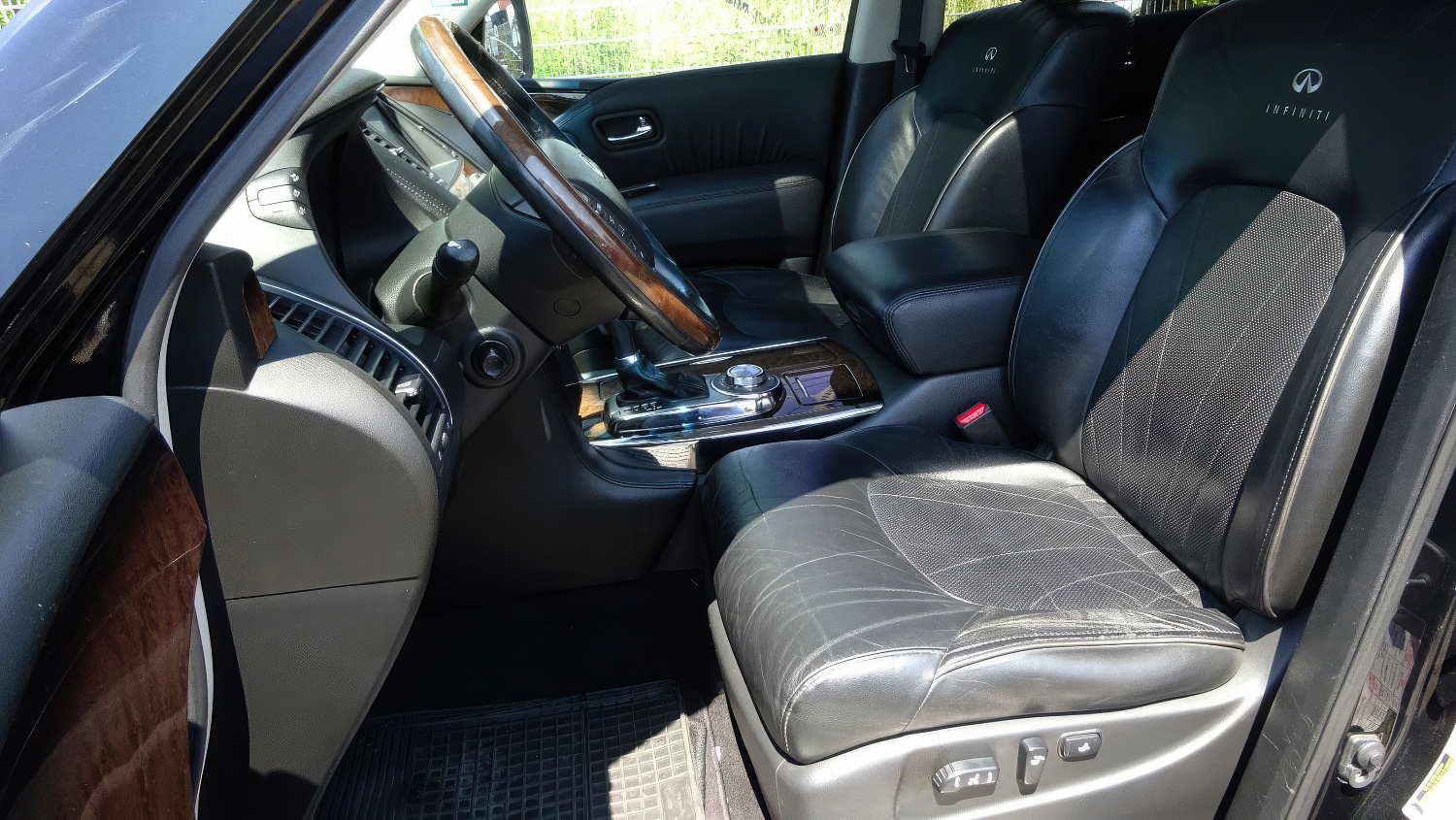 Infiniti QX56 II-7 мест Белый