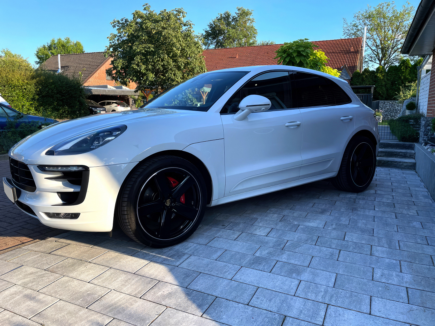 Porsche Macan Turbo Белый