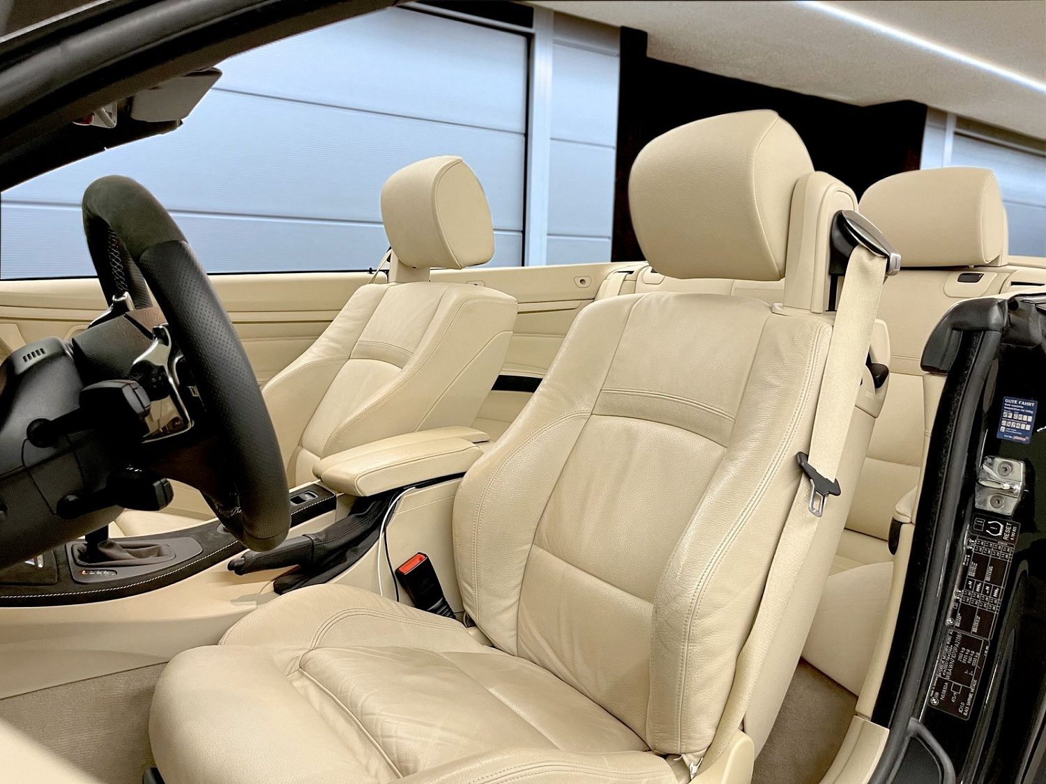 BMW E93 335 Черный